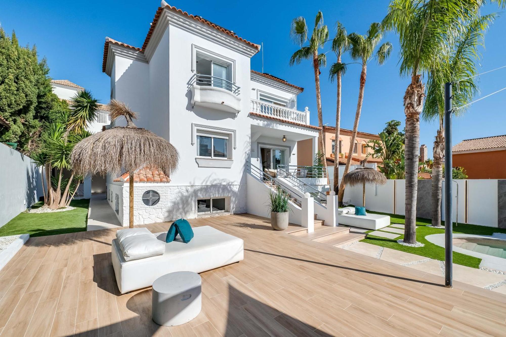 Vacation Marbella I Sunny Camelia Villa Heated Pool, Recently Renovated, Best Residential Neighborhood In Benalmadena, Short Walk To The Beach, Cinema Room Esterno foto